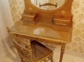 Photo 2 — Coiffeuse - meuble avec miroir pivotant